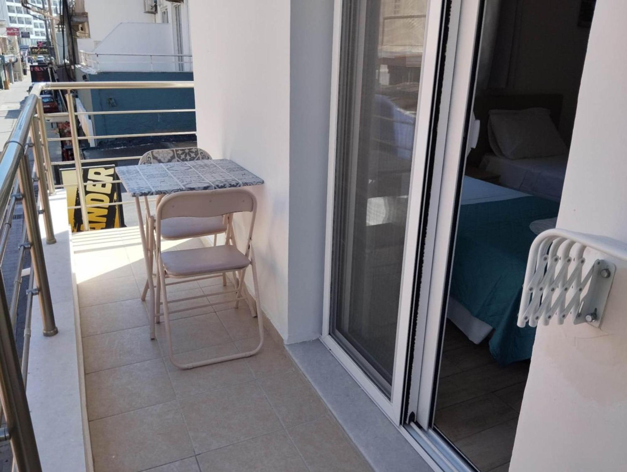Lilian'S Seaview-Party Street-Youth Studios Rhodes City Exterior foto